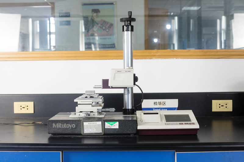 ПРИБОР ДЛЯ ИЗМЕРЕНИЯ ШЕРОХОВАТОСТИ ПОВЕРХНОСТИ